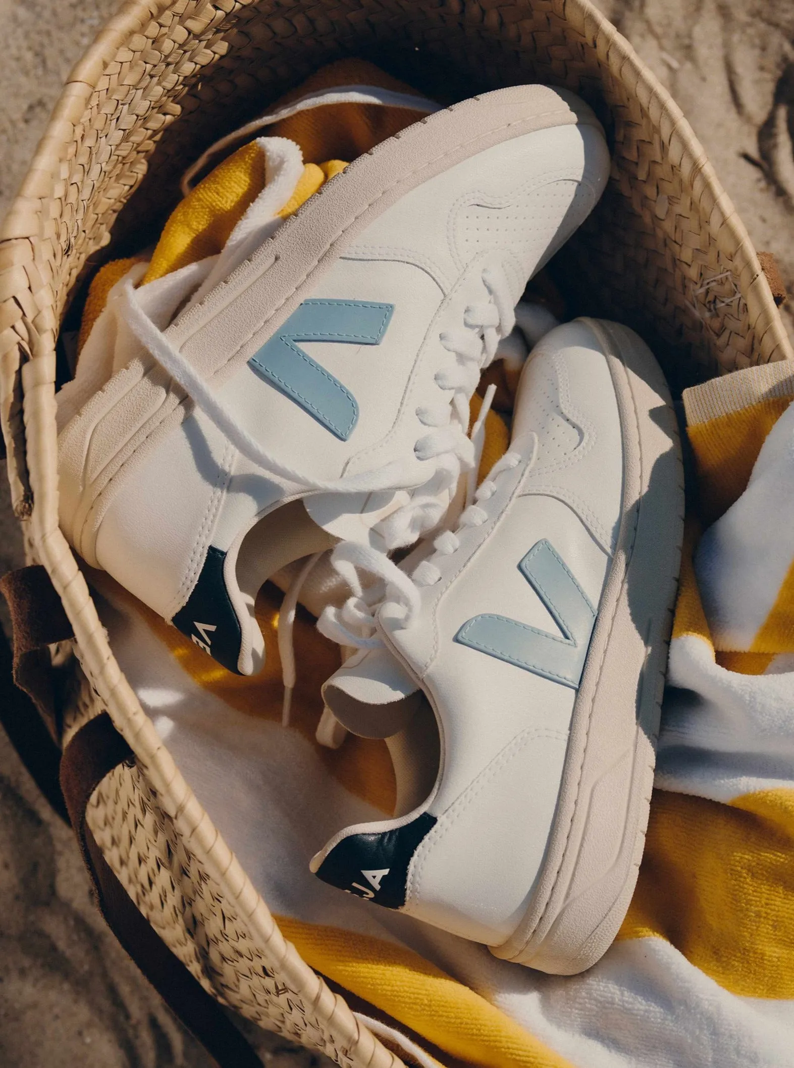 V-10 CWL | WHITE STEEL NAUTICO